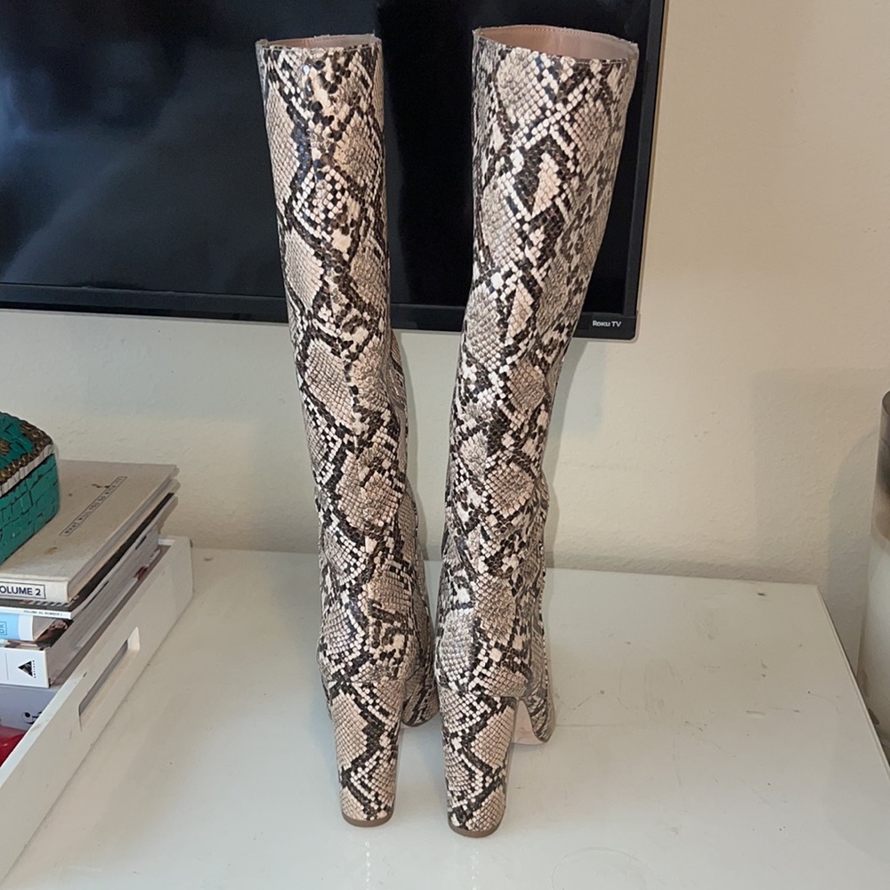 Steve Madden Rouge Boot - Picture 2 of 4